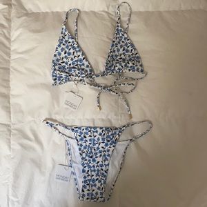 NWT top & bottom Monday Swimwear Barbados set